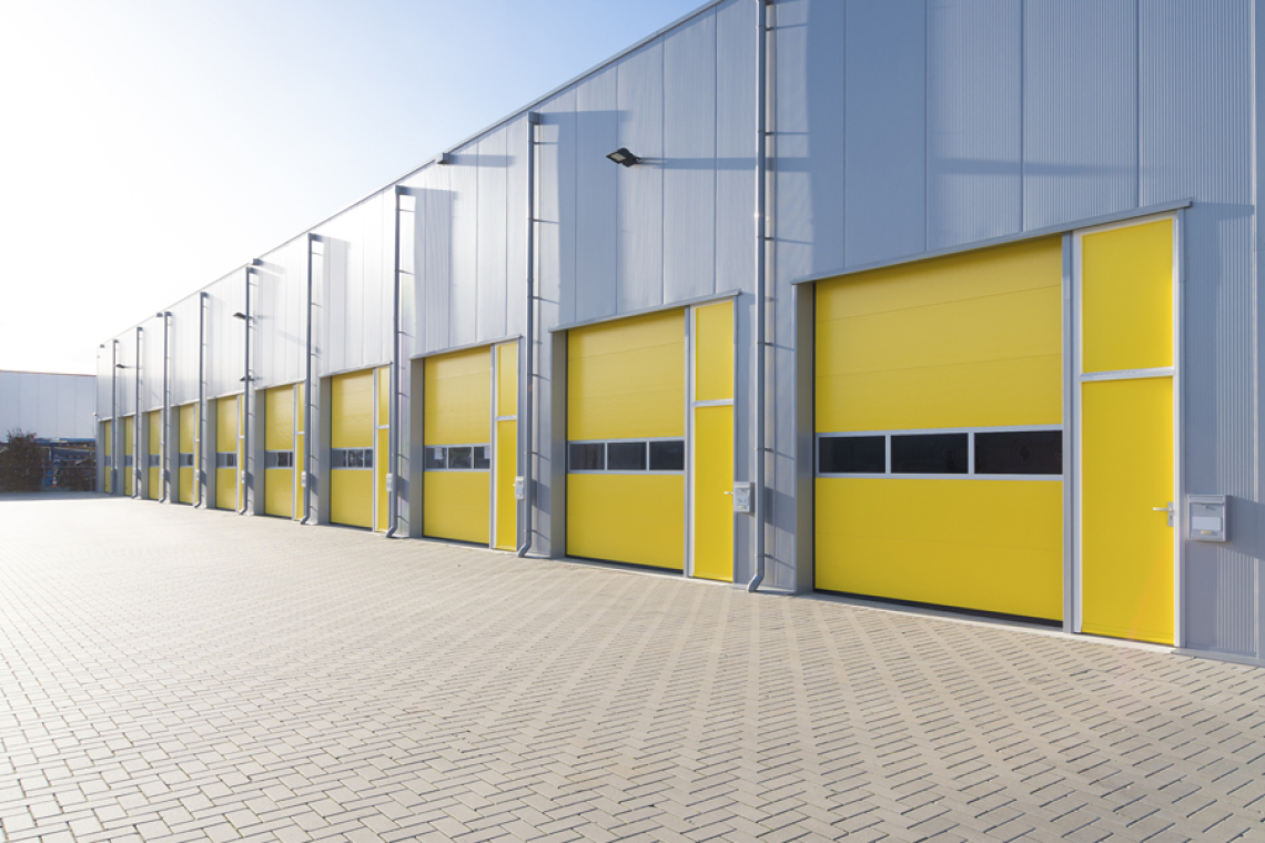 Prednosti industrijskih garažnih vrat za podjetja