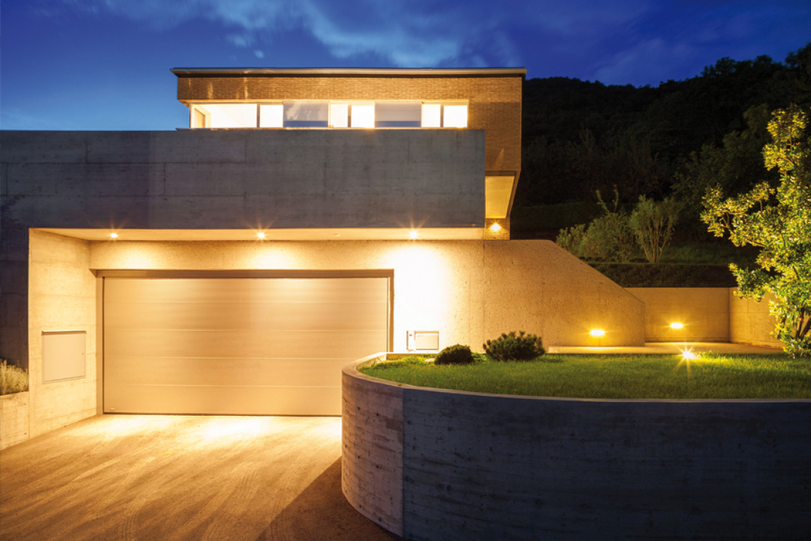 Sekcijska garažna vrata