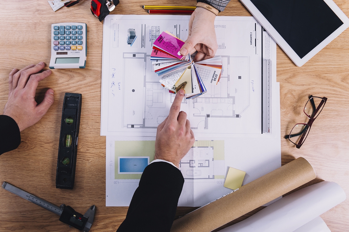 Odločili smo se za nova garažna vrata &ndash; kak&scaron;en je postopek, kaj vse nas čaka, na kaj moramo biti pozorni?... In ostalih 1000 vpra&scaron;anj